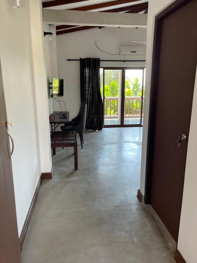 Sea Sands Beach Hostel نيجومبو المظهر الخارجي الصورة