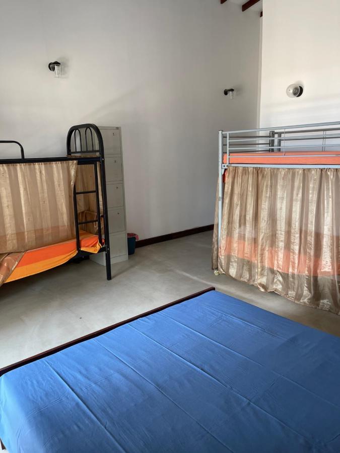 Sea Sands Beach Hostel نيجومبو المظهر الخارجي الصورة