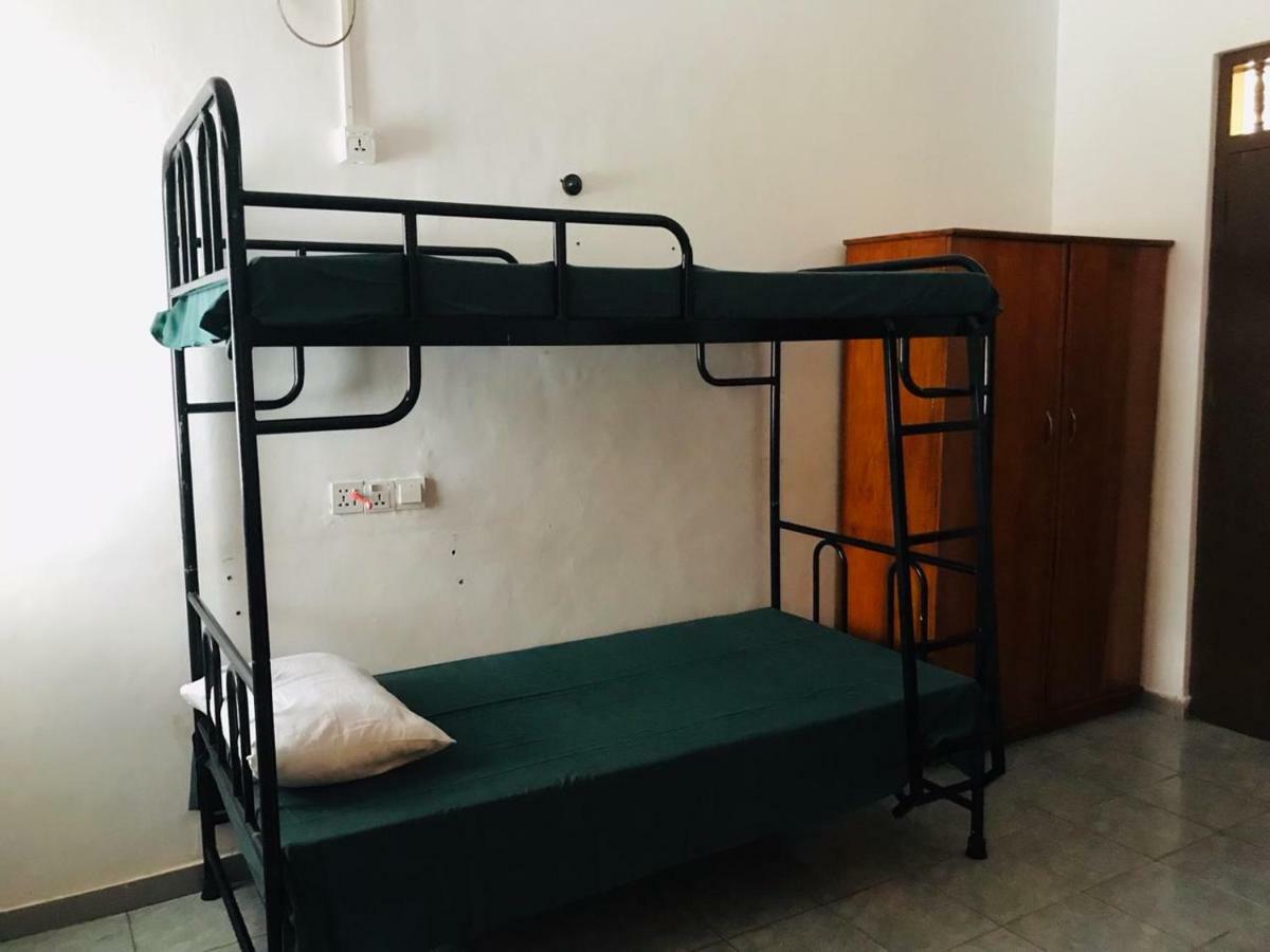 Sea Sands Beach Hostel نيجومبو المظهر الخارجي الصورة