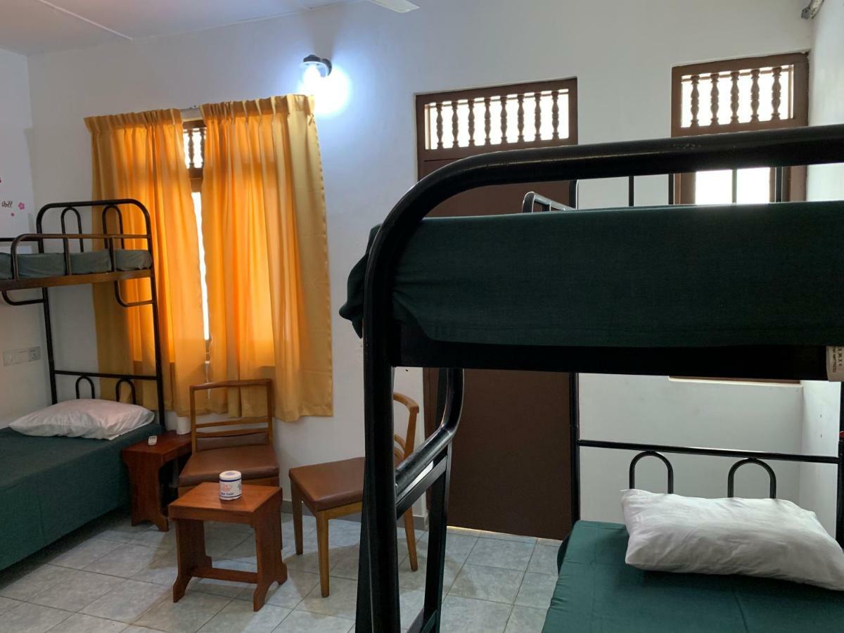 Sea Sands Beach Hostel نيجومبو المظهر الخارجي الصورة